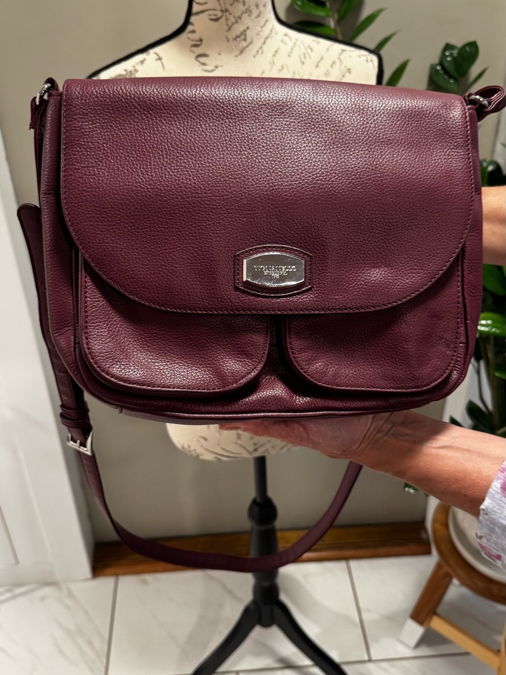 Tignanello Burgundy Pebbled Leather Crossbody Messenger Bag Organizer